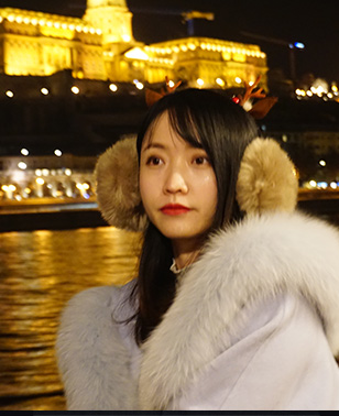 Yashi Li